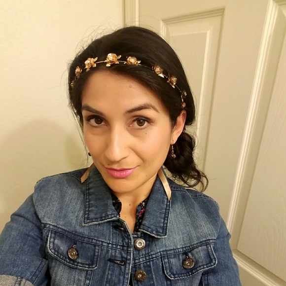 Like to Save my Closet. Don't be shy, make an offer! :) - Picture 4 of 8